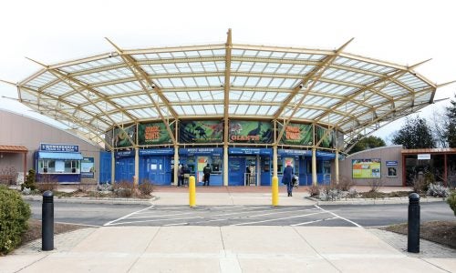 The aquarium entrance welcomes more than 800,000 visitors each year.