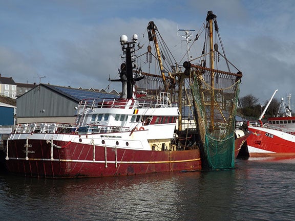 A beam trawler