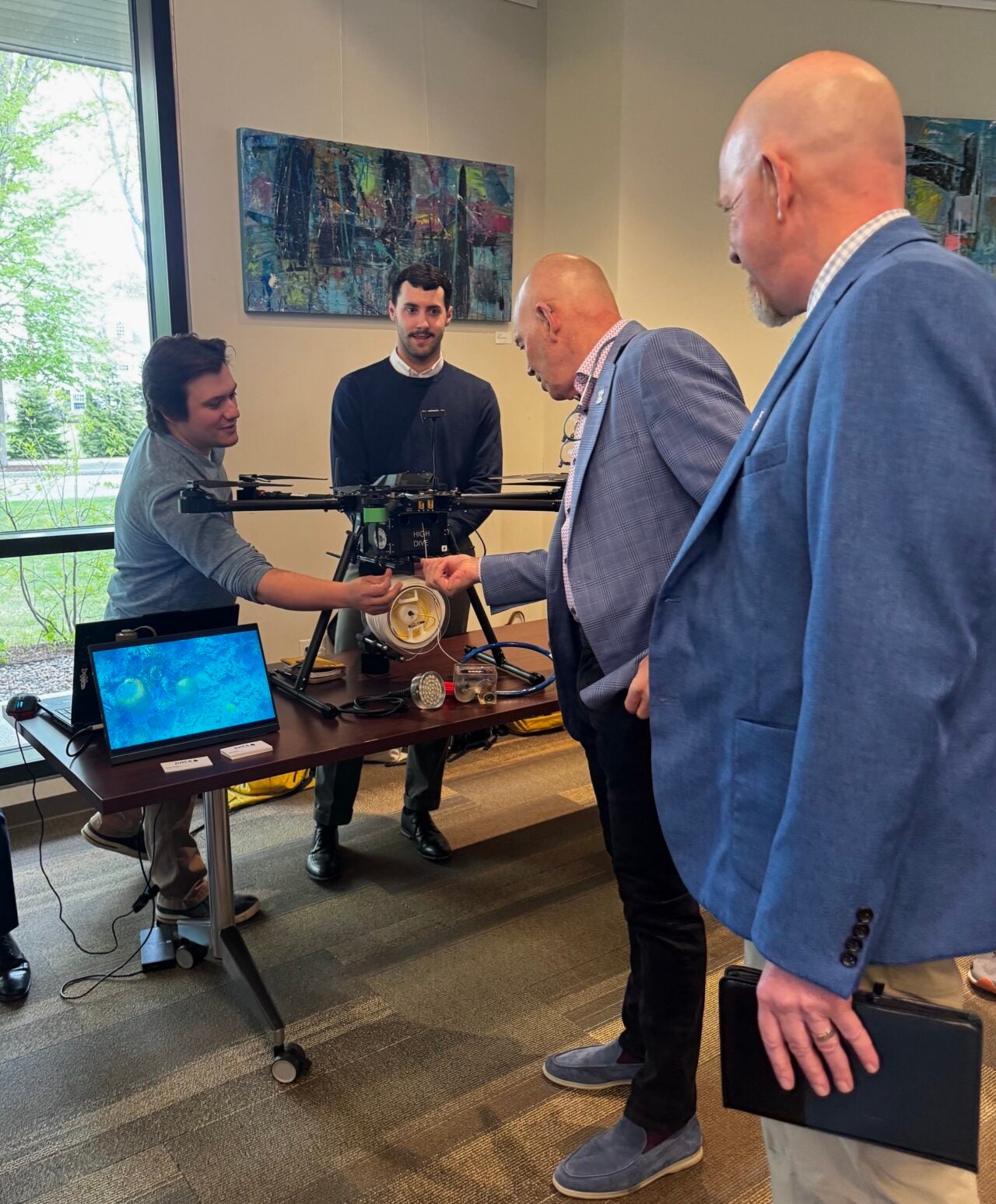Netflix entrepreneur Marc Randolph meets with URI students, alumni ...