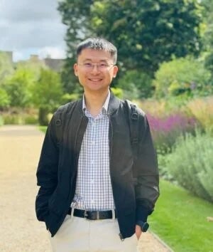 Qin Huang,